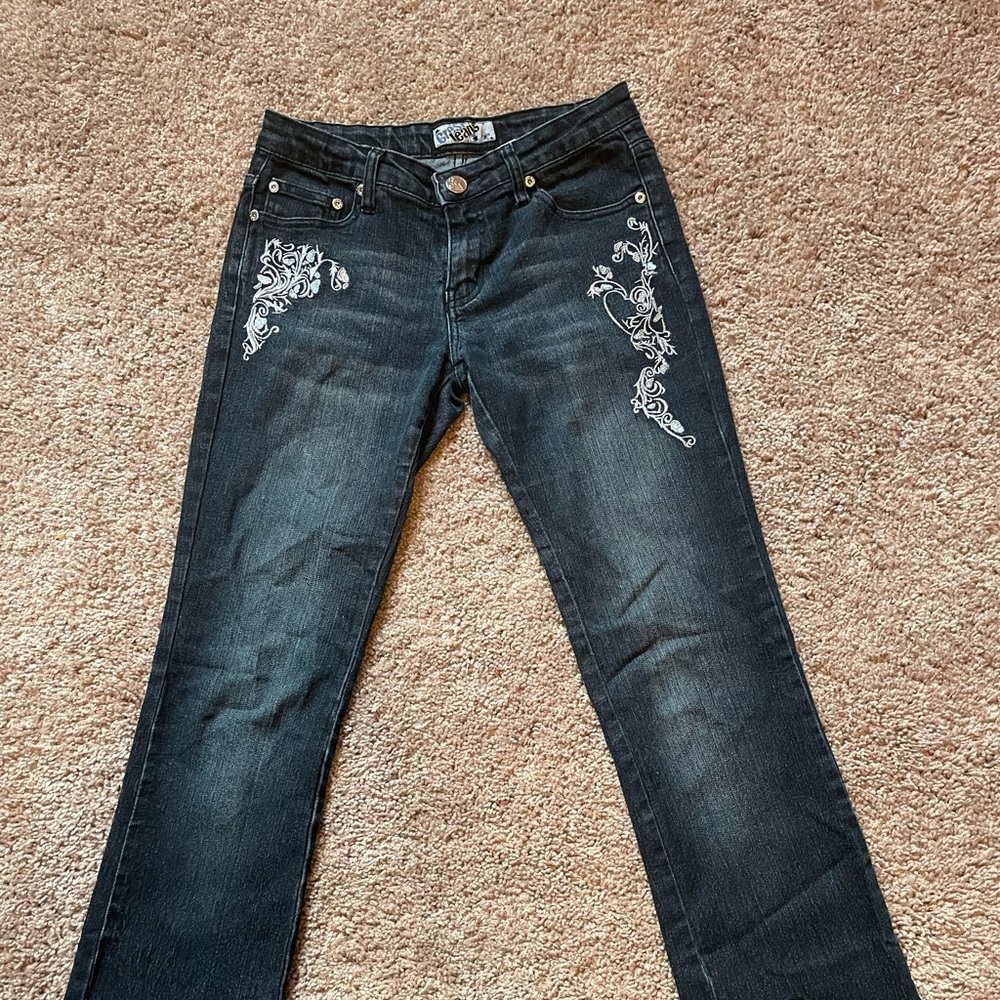 black jeans from Crest Jeans